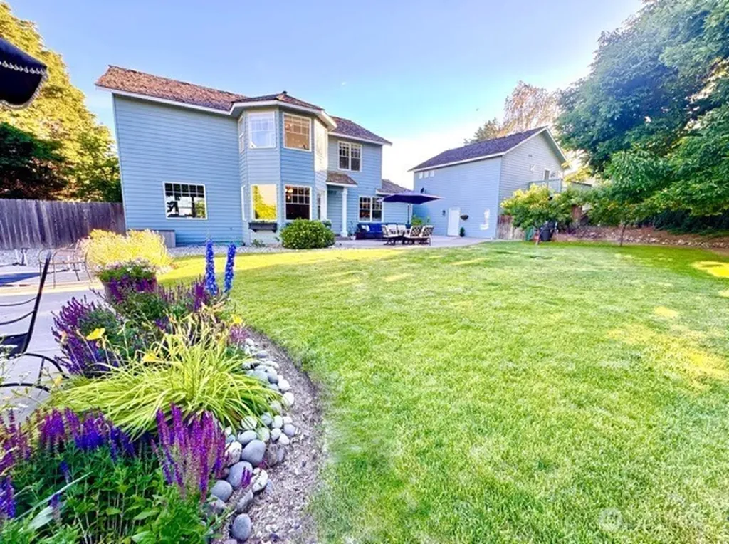 2453 Grand Avenue East Wenatchee WA 98802