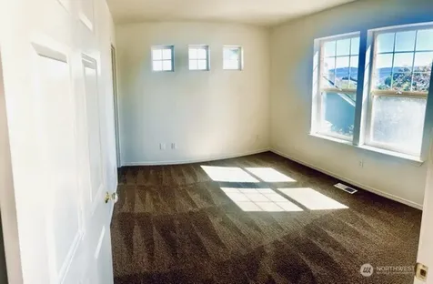 2453 Grand Avenue East Wenatchee WA 98802