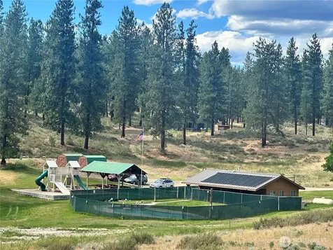 67 Larkspur Drive Winthrop WA 98862