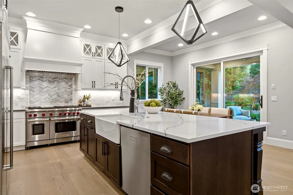 11056 SE 30th Street Bellevue WA 98004