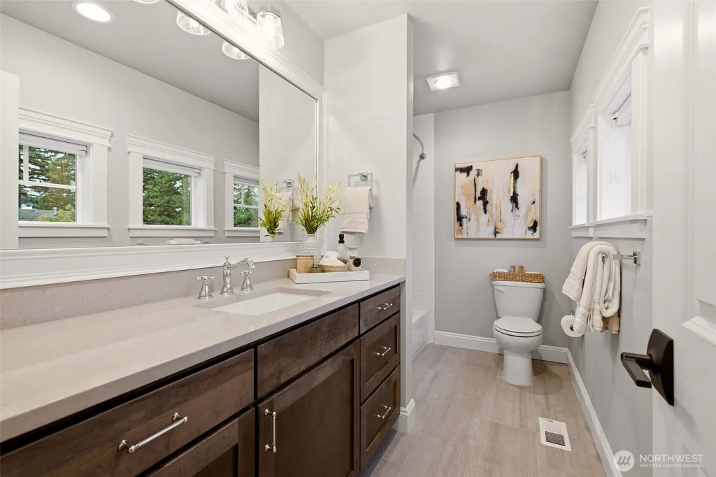 11056 SE 30th Street Bellevue WA 98004