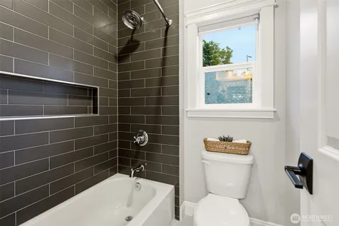 11056 SE 30th Street Bellevue WA 98004
