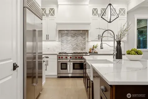 11056 SE 30th Street Bellevue WA 98004