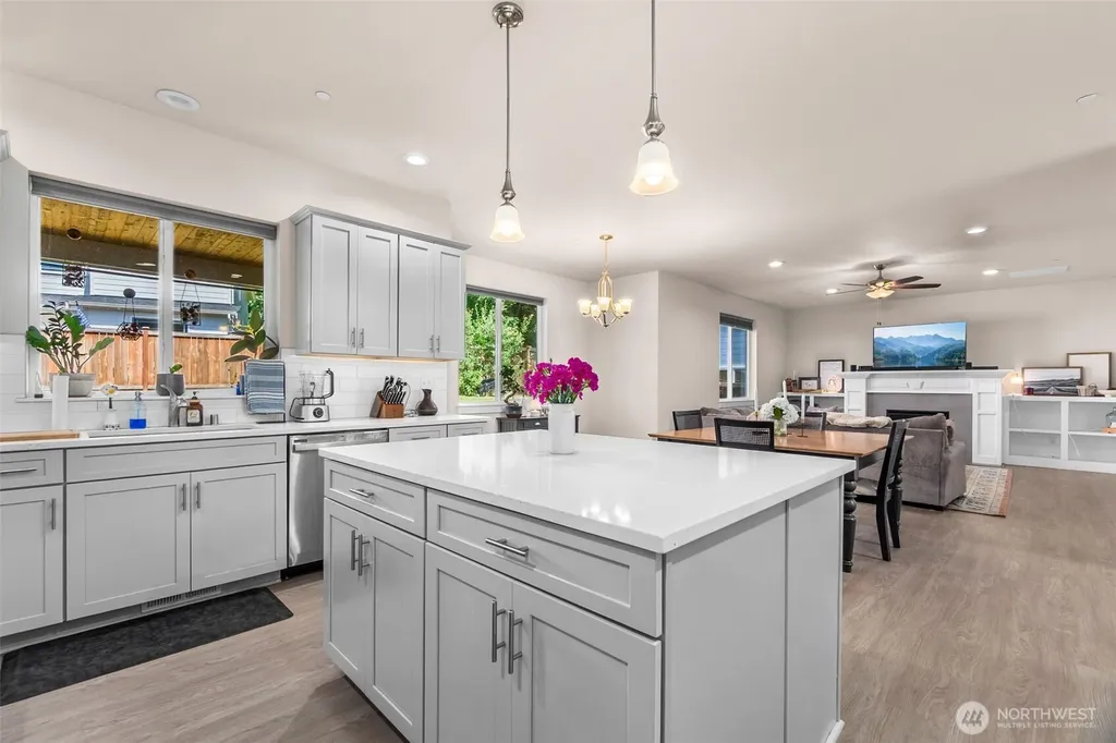 2518 79th Avenue SE Tumwater WA 98501