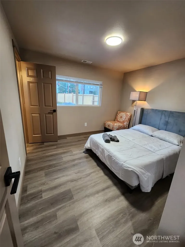 16405 NE 16th Place Bellevue WA 98008