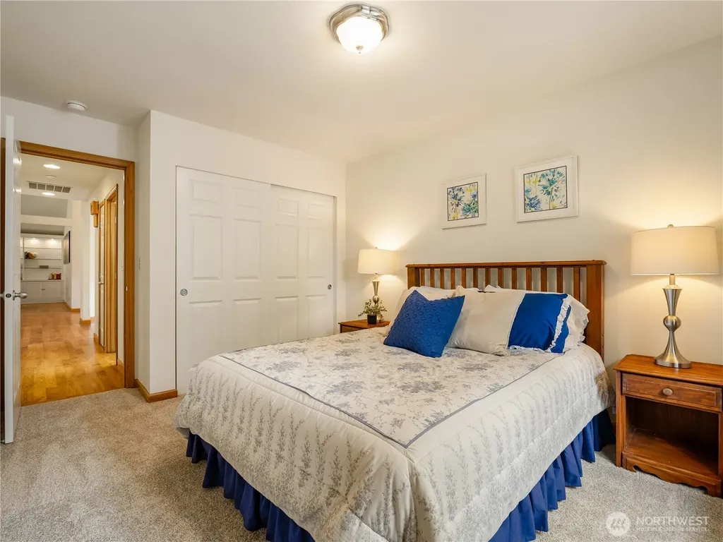 1102 136th St NW Gig Harbor WA 98332