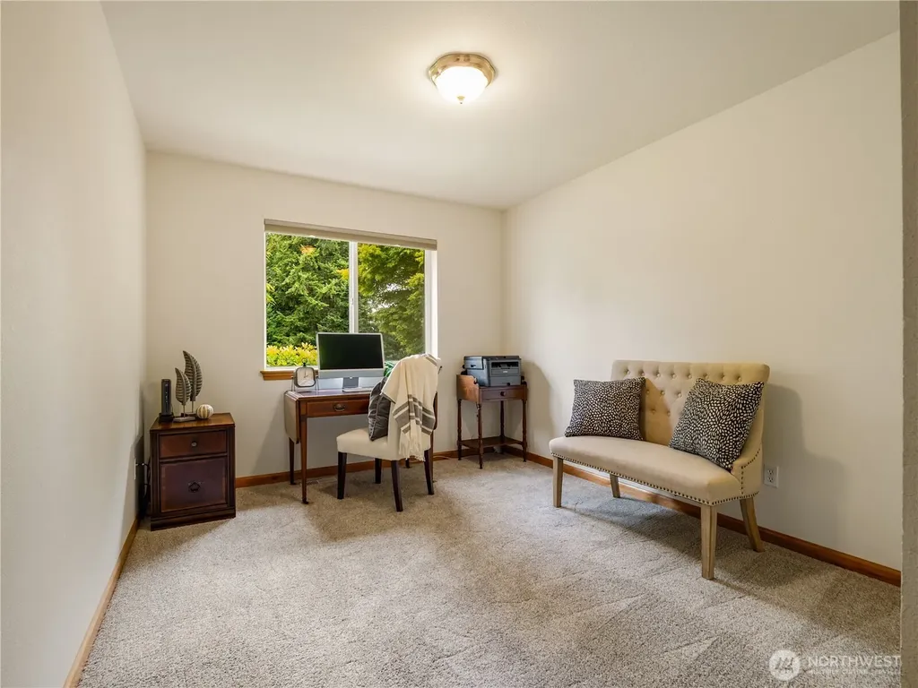 1102 136th St NW Gig Harbor WA 98332