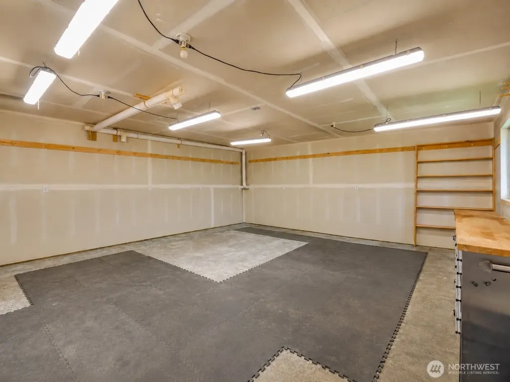 1102 136th St NW Gig Harbor WA 98332