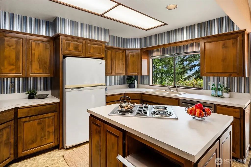 38104 55th Avenue S Auburn WA 98001