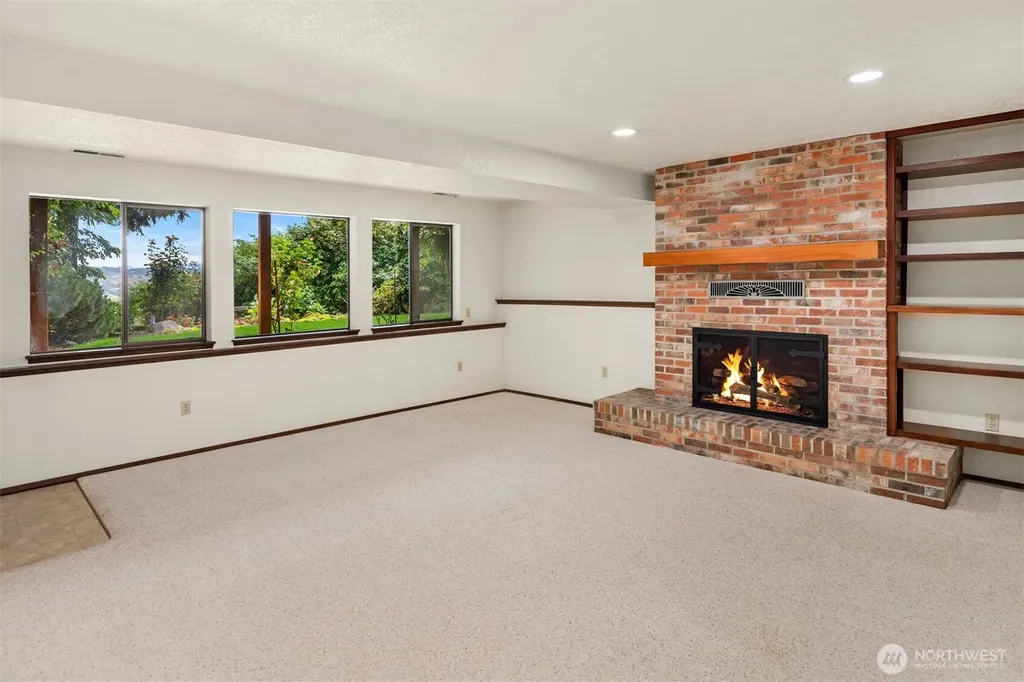 38104 55th Avenue S Auburn WA 98001