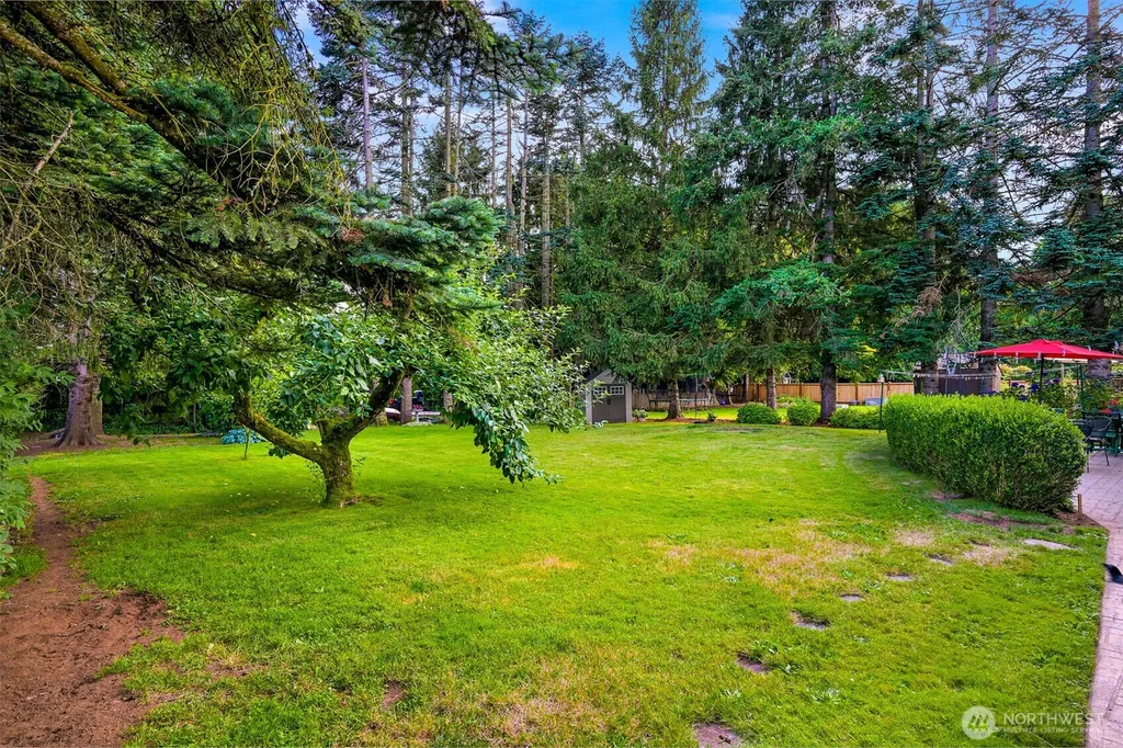 349 S Park Street Lynden WA 98264
