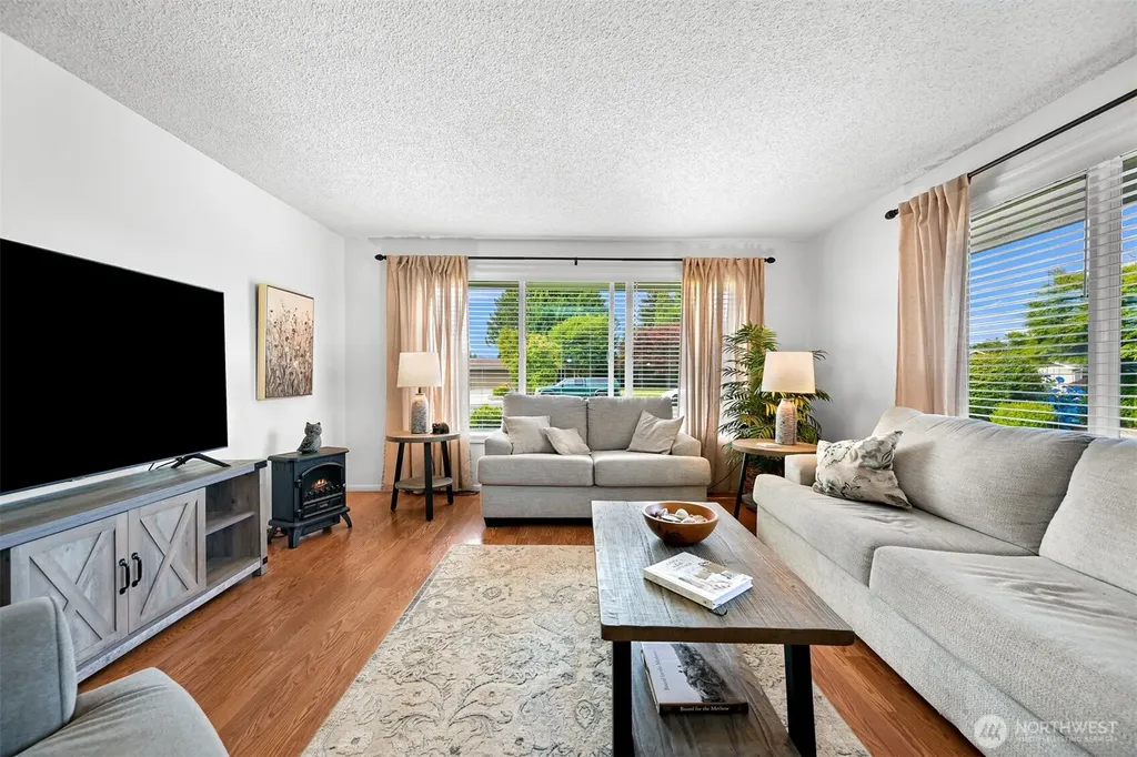 349 S Park Street Lynden WA 98264