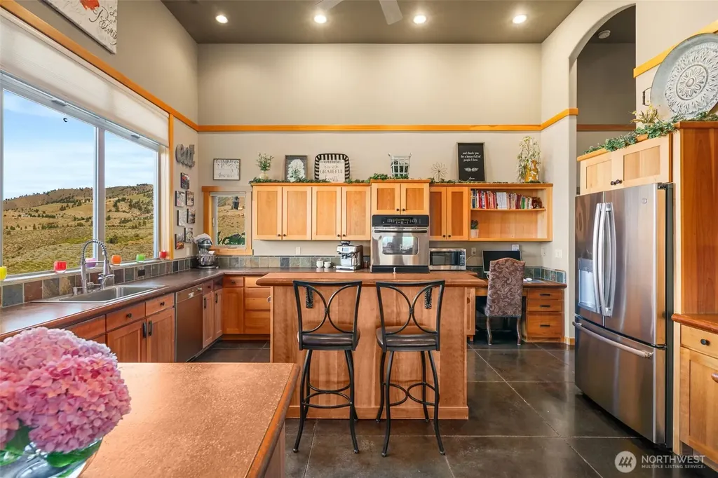 340 Hawks Meadow Road Chelan WA 98816