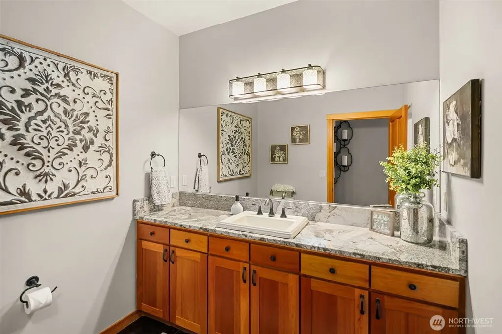 340 Hawks Meadow Road Chelan WA 98816