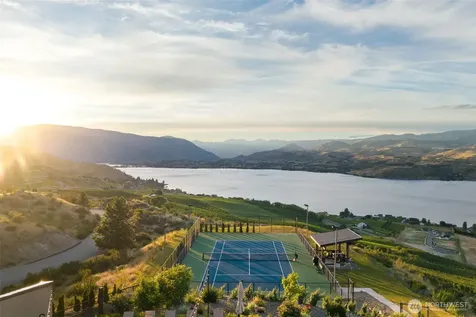 340 Hawks Meadow Road Chelan WA 98816