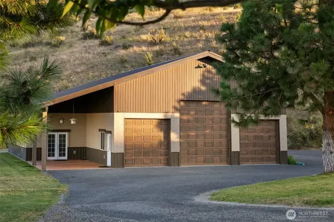 340 Hawks Meadow Road Chelan WA 98816