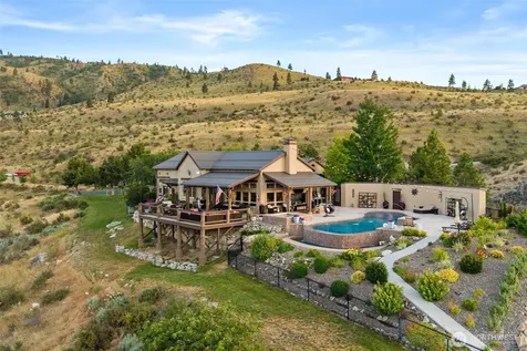 340 Hawks Meadow Road Chelan WA 98816