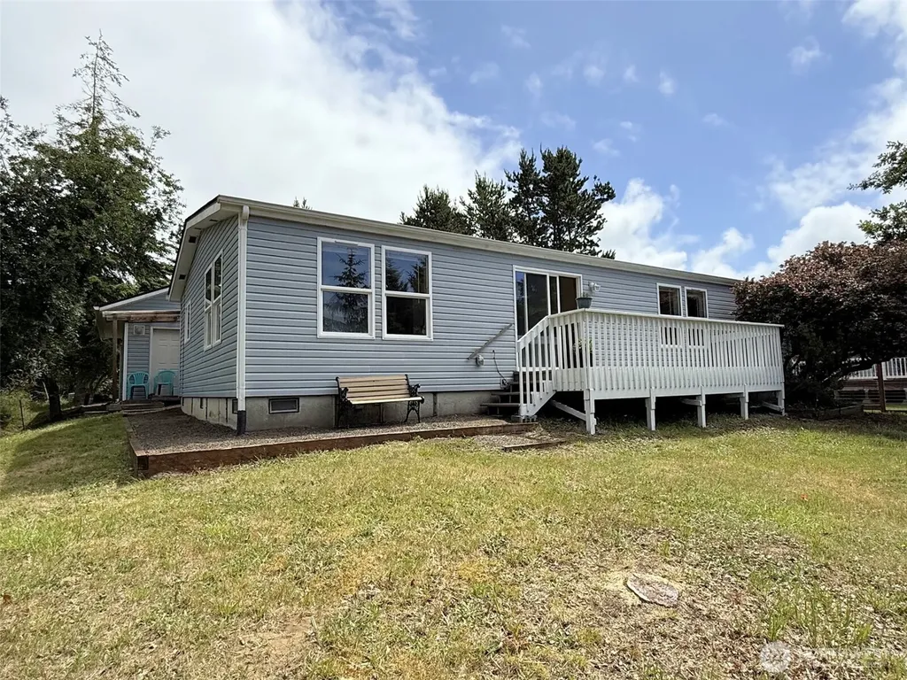 687 Copalis Avenue NE Ocean Shores WA 98569