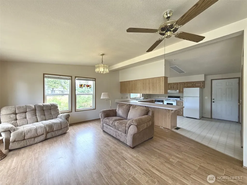 687 Copalis Avenue NE Ocean Shores WA 98569