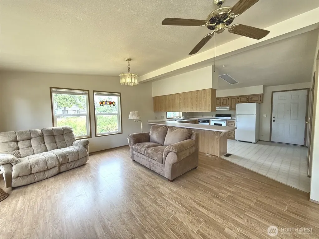 687 Copalis Avenue NE Ocean Shores WA 98569