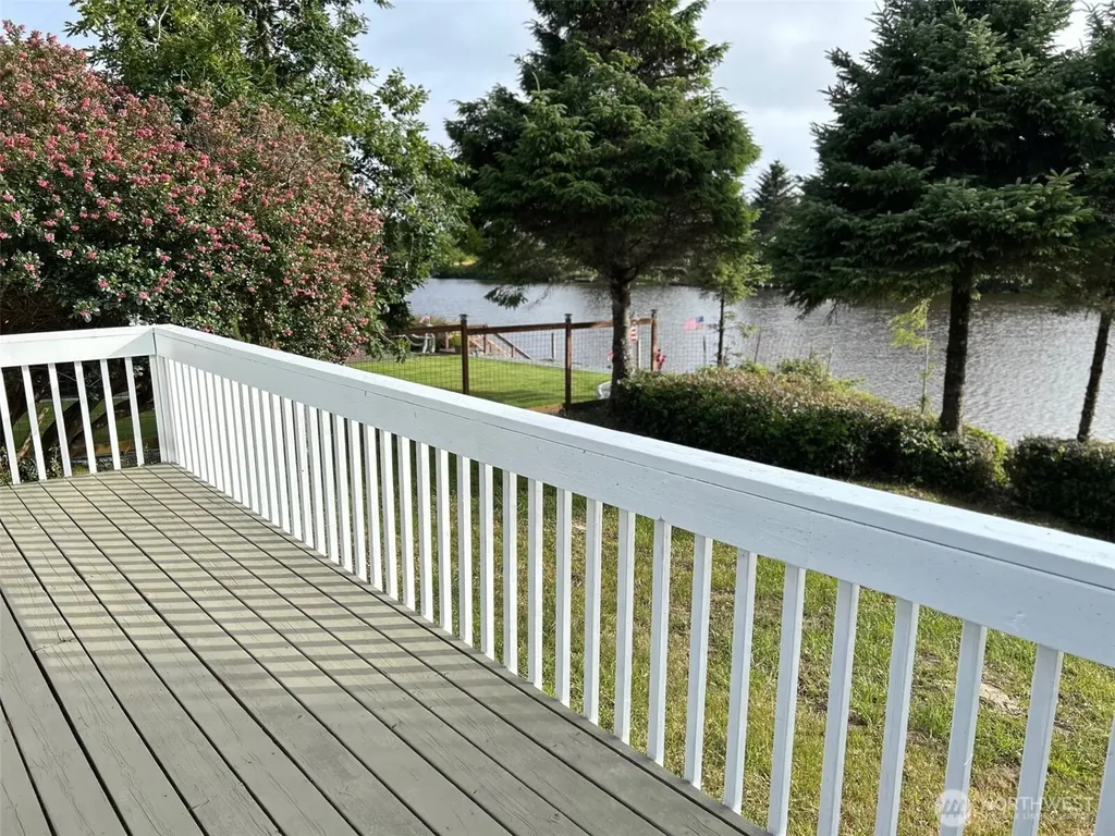 687 Copalis Avenue NE Ocean Shores WA 98569