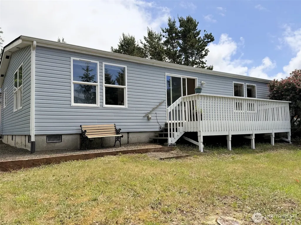 687 Copalis Avenue NE Ocean Shores WA 98569