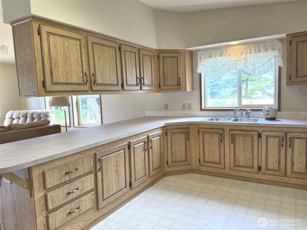 687 Copalis Avenue NE Ocean Shores WA 98569