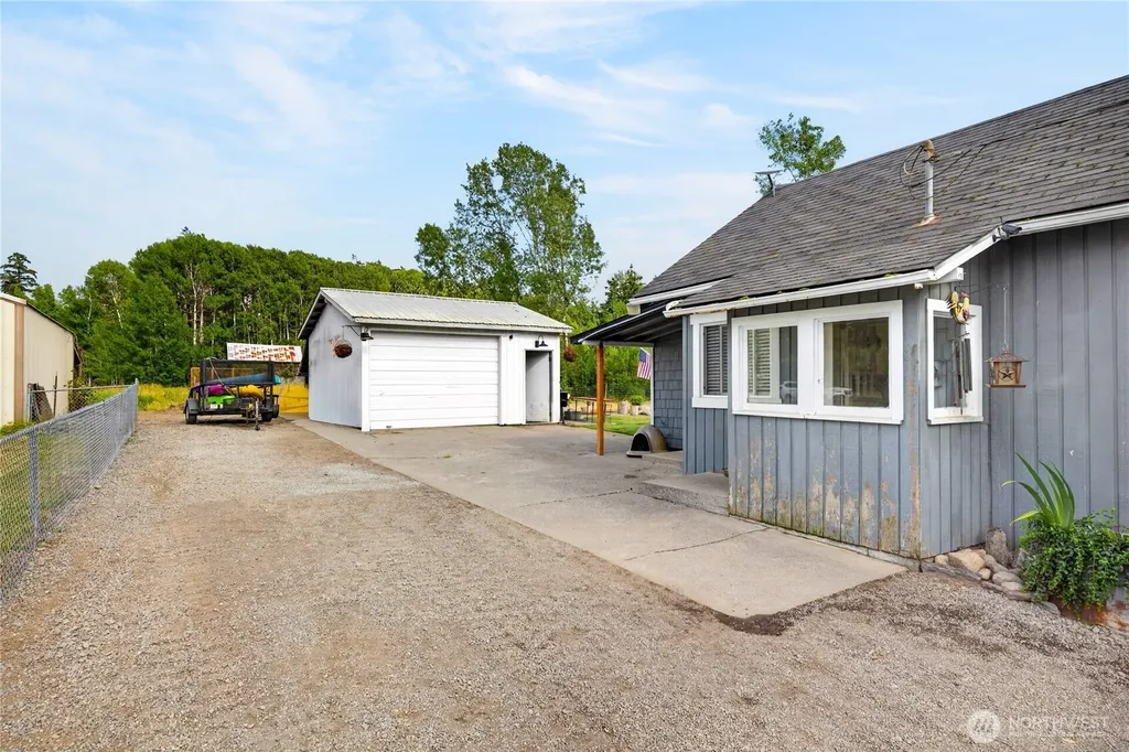 12951 Satterlee Road Anacortes WA 98221