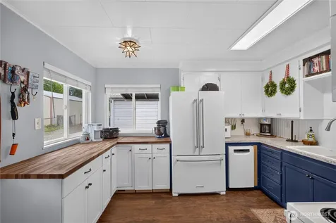 12951 Satterlee Road Anacortes WA 98221
