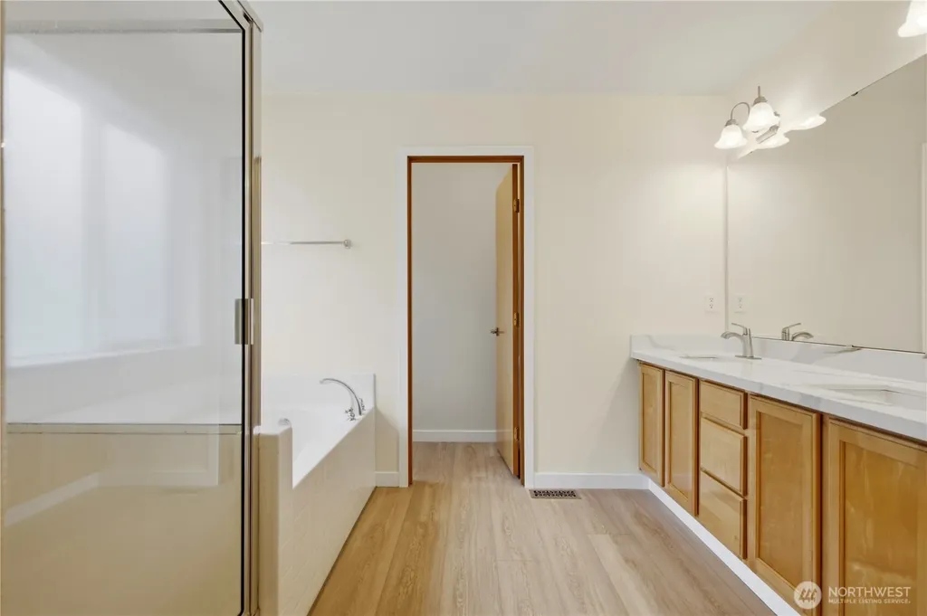 460 Ilwaco Avenue NE Renton WA 98059