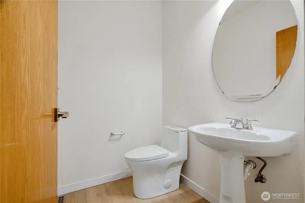 460 Ilwaco Avenue NE Renton WA 98059