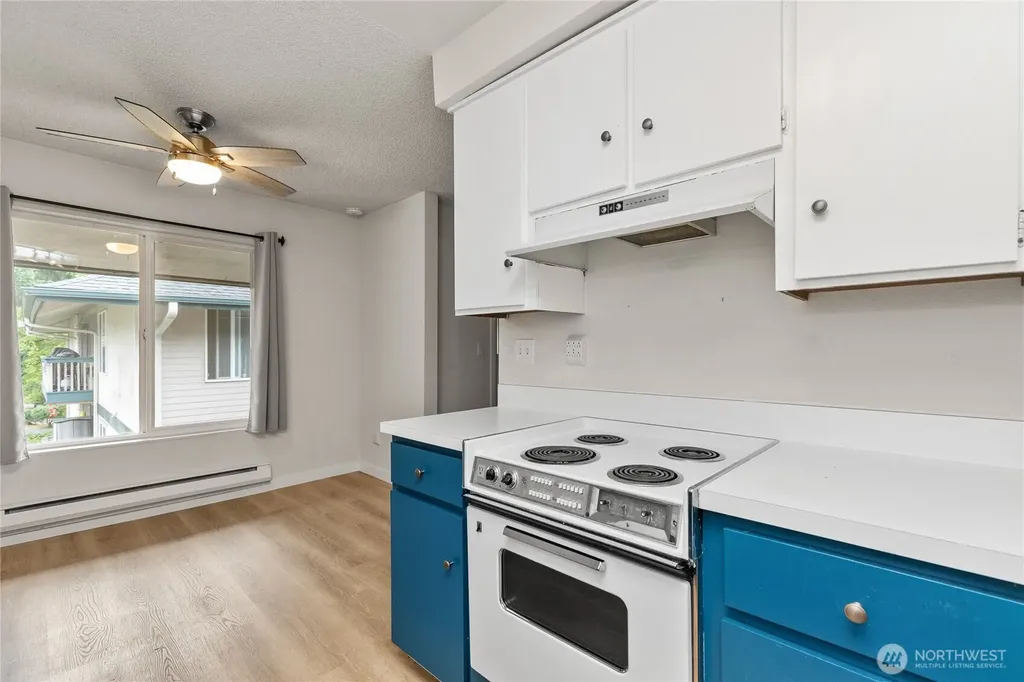 5630 200th Street SW Lynnwood WA 98036