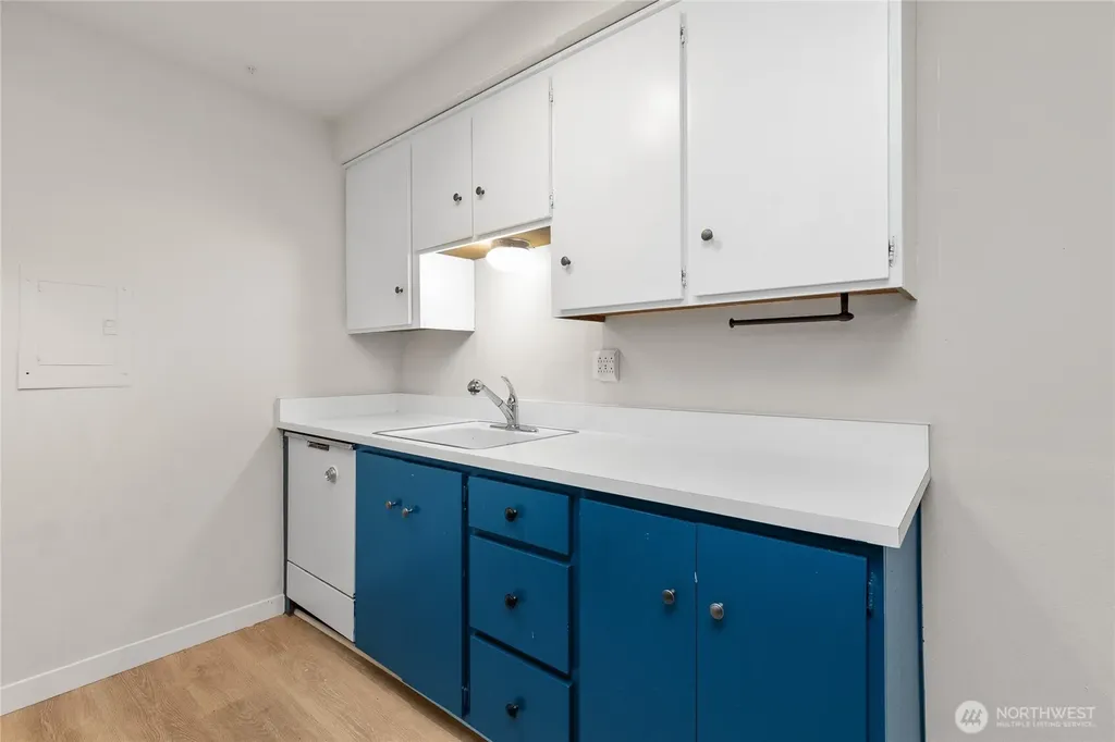 5630 200th Street SW Lynnwood WA 98036