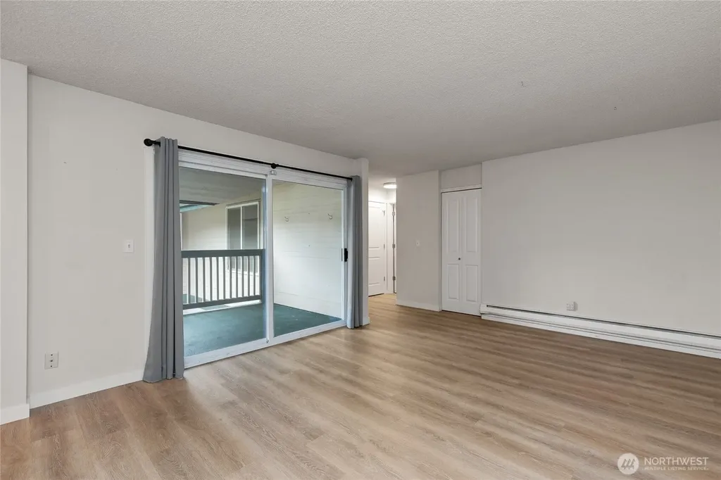 5630 200th Street SW Lynnwood WA 98036