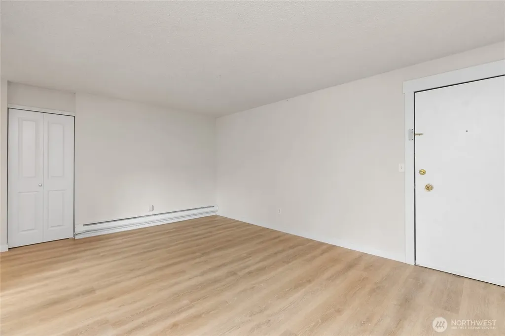 5630 200th Street SW Lynnwood WA 98036