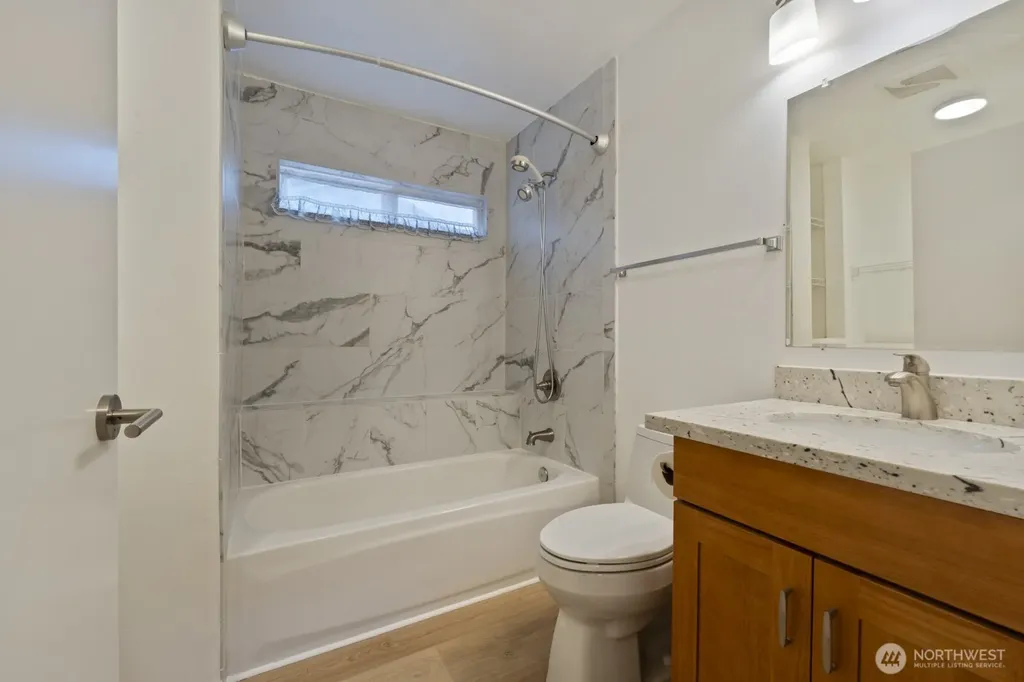 12057 20th Avenue NE Seattle WA 98125