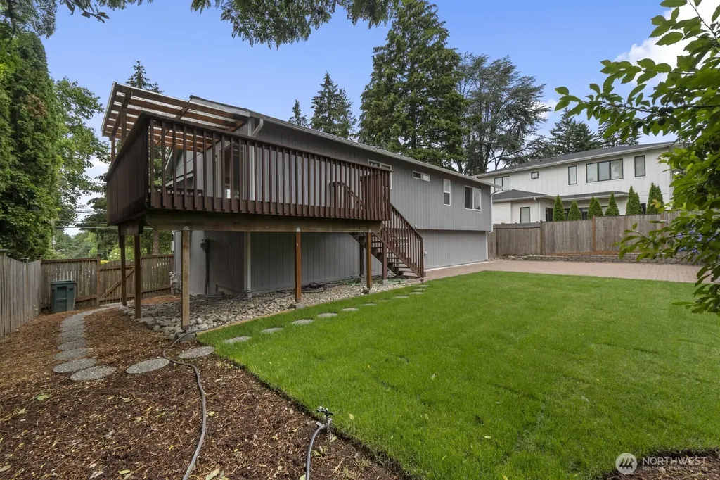 12057 20th Avenue NE Seattle WA 98125