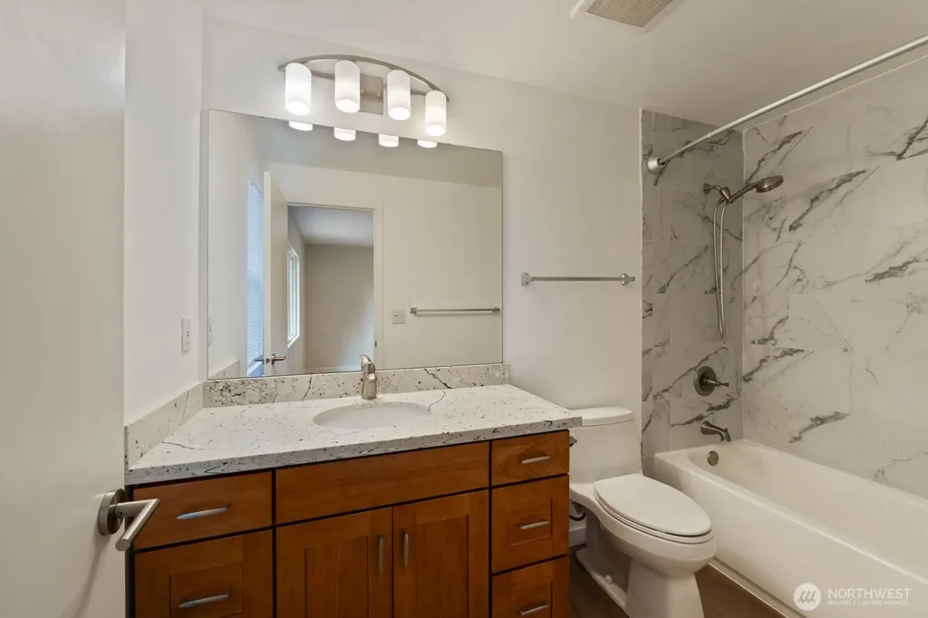12057 20th Avenue NE Seattle WA 98125