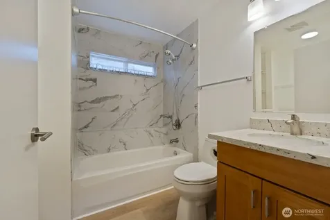 12057 20th Avenue NE Seattle WA 98125