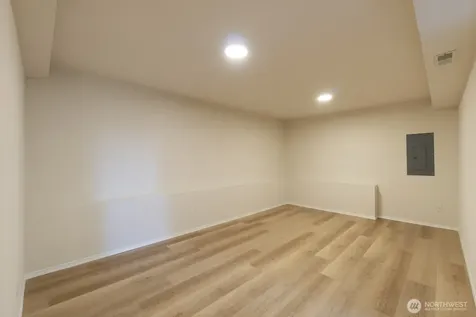12057 20th Avenue NE Seattle WA 98125