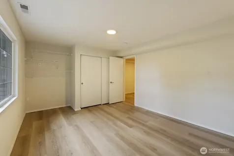 12057 20th Avenue NE Seattle WA 98125