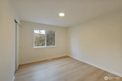 12057 20th Avenue NE Seattle WA 98125