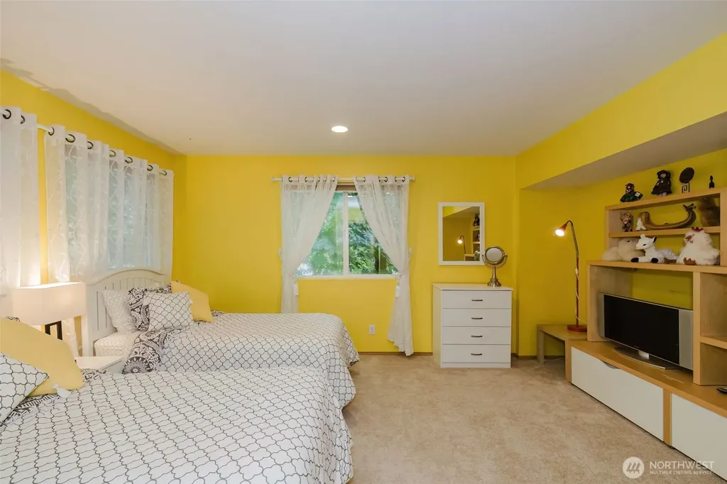 2053 NW Tregaten Lane Poulsbo WA 98370