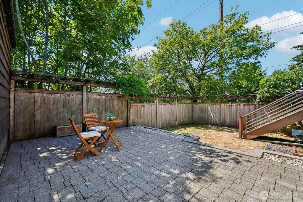 239 NW 48th Street Seattle WA 98107