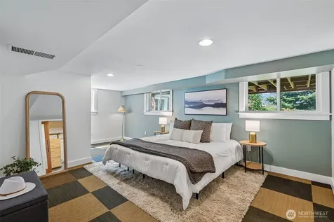 239 NW 48th Street Seattle WA 98107