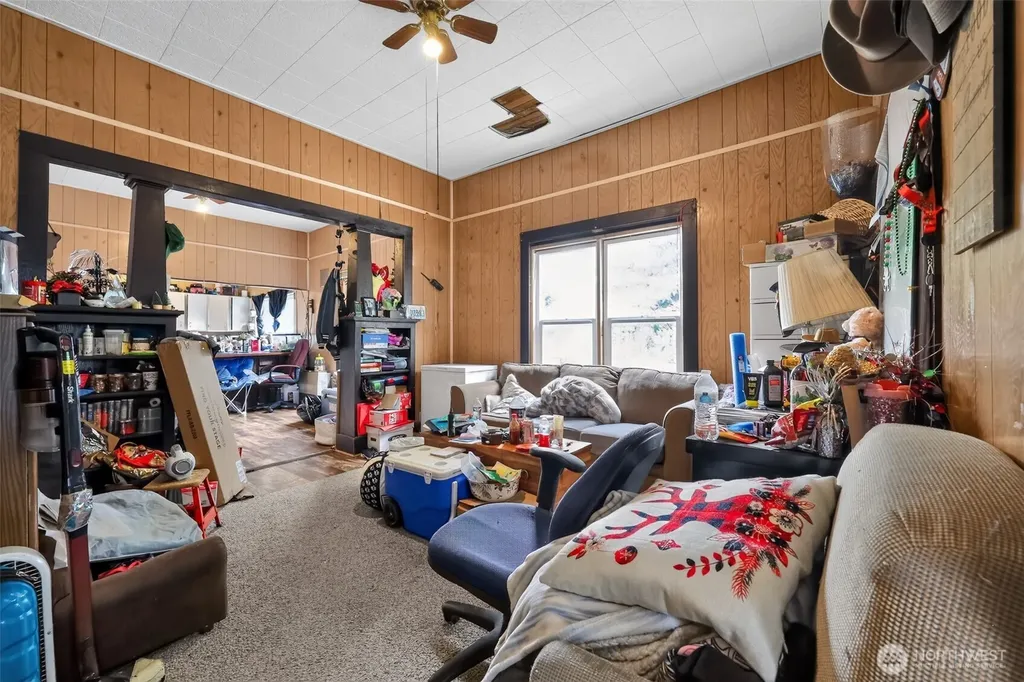 1345 Larch Street Raymond WA 98577