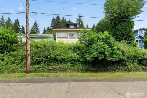 1345 Larch Street Raymond WA 98577