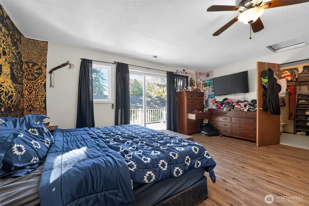 70 E Balmoral Way Shelton WA 98584