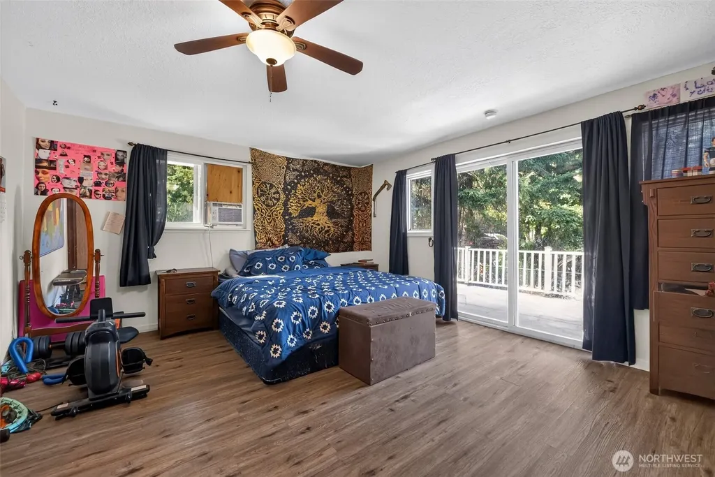70 E Balmoral Way Shelton WA 98584
