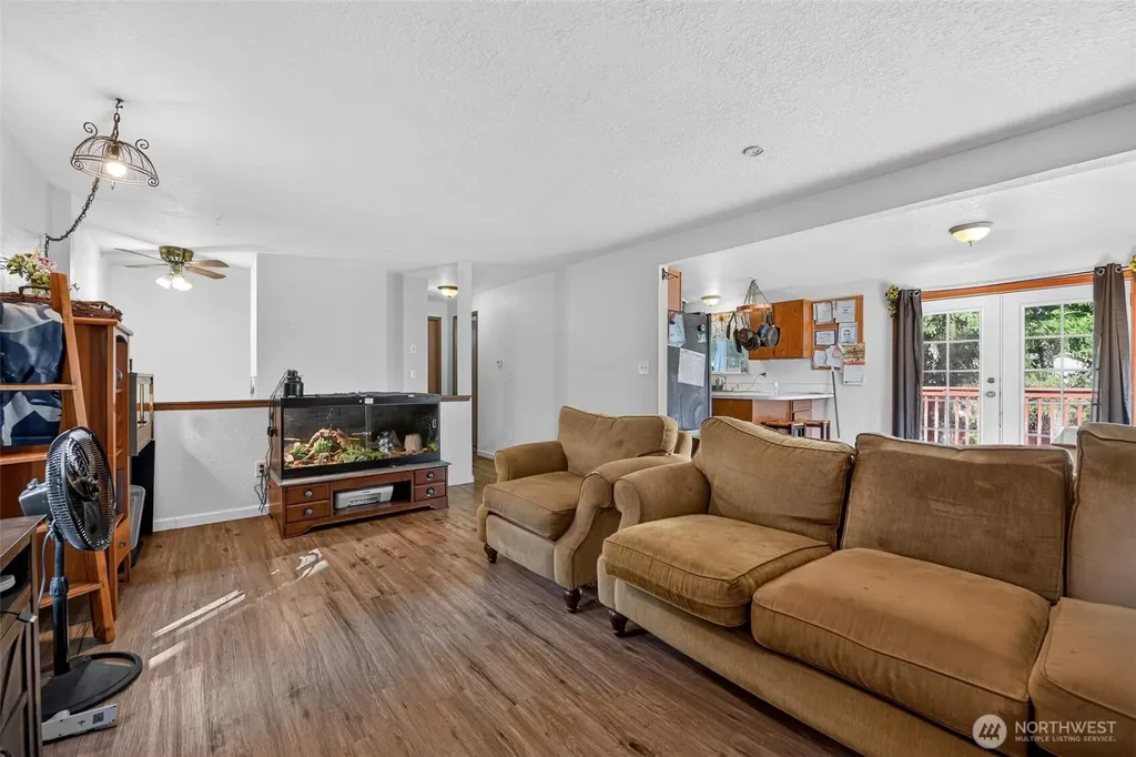 70 E Balmoral Way Shelton WA 98584